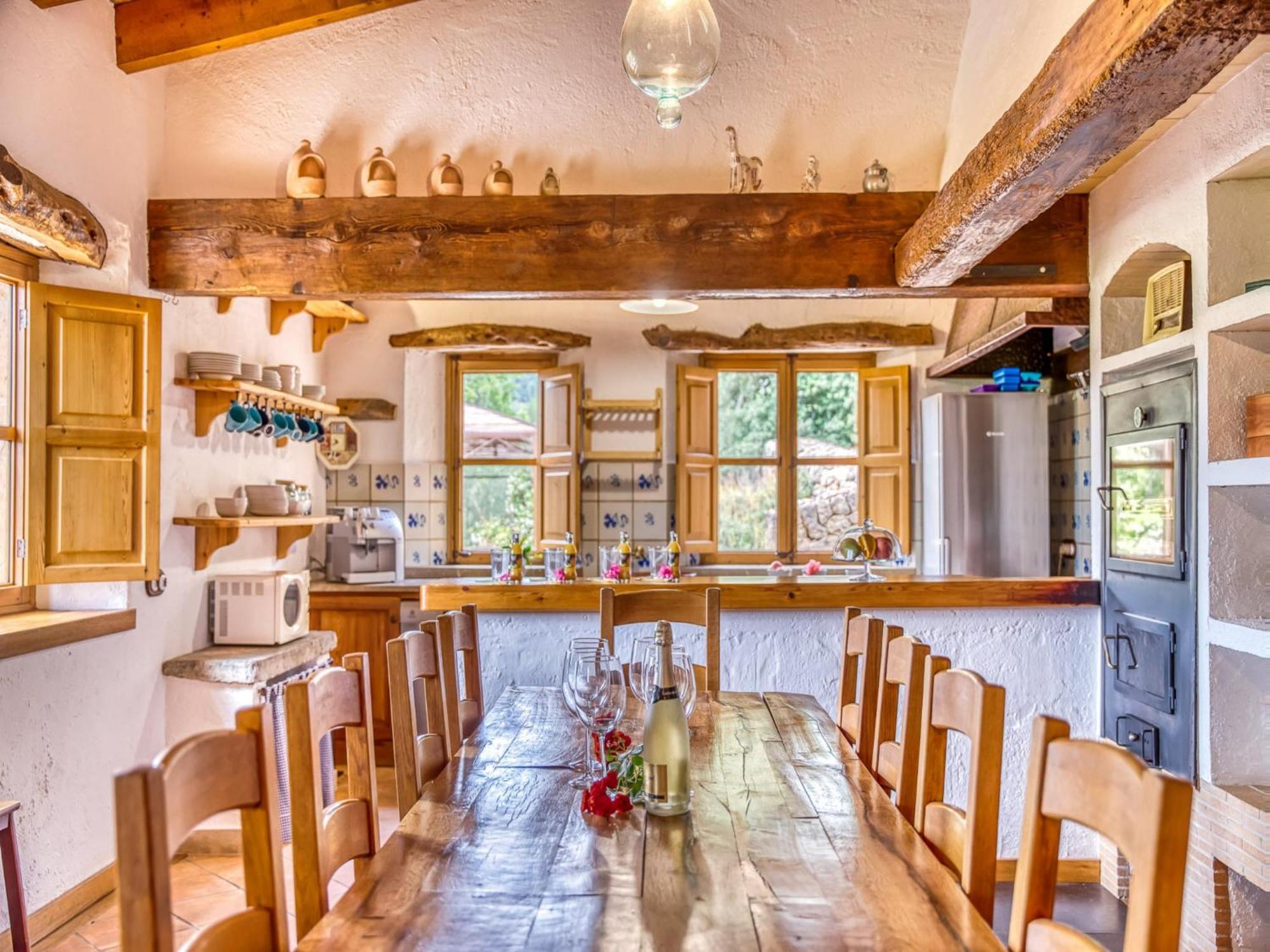 Charming For 6 Guests Villa