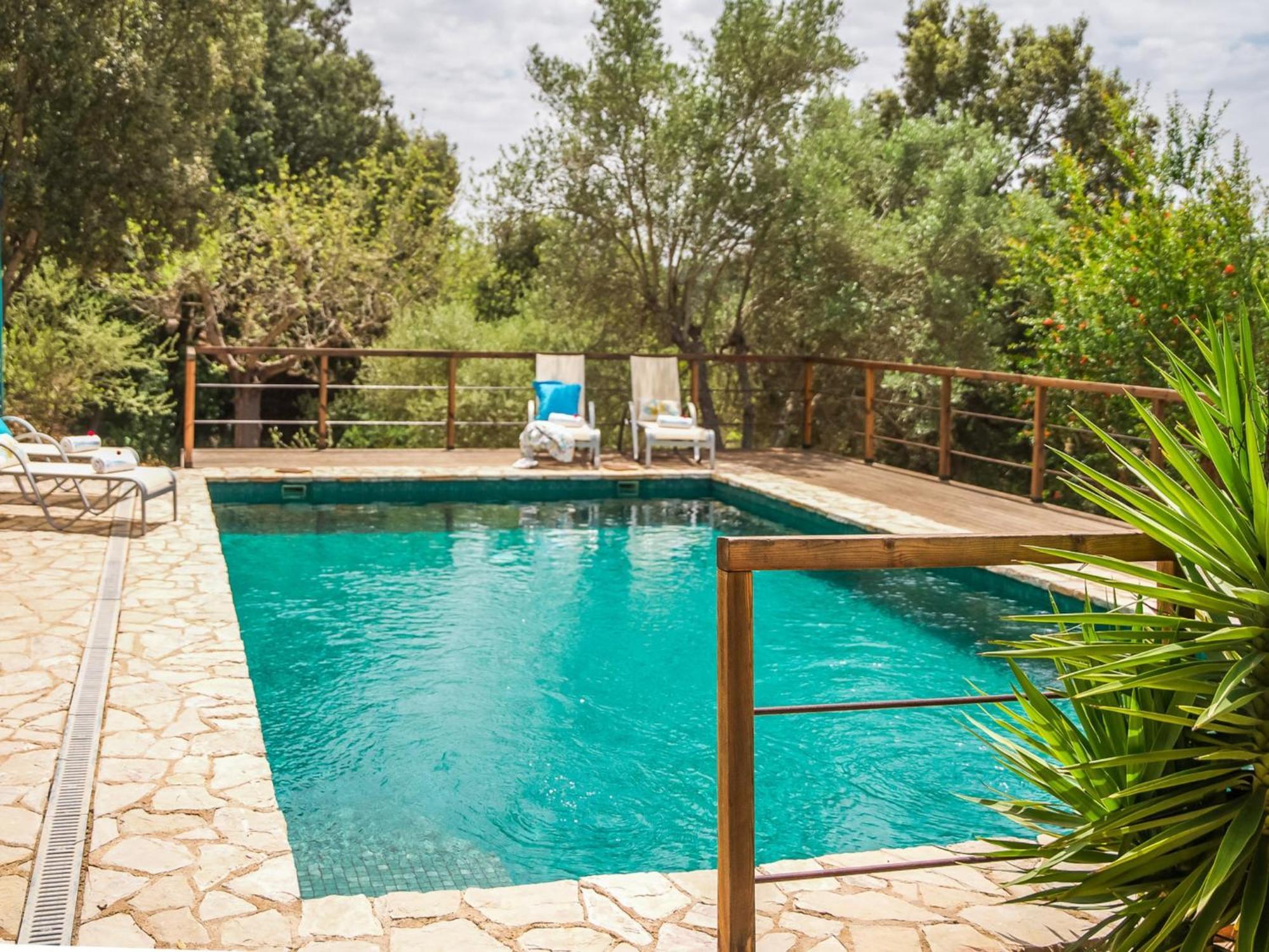 Charming For 6 Guests *