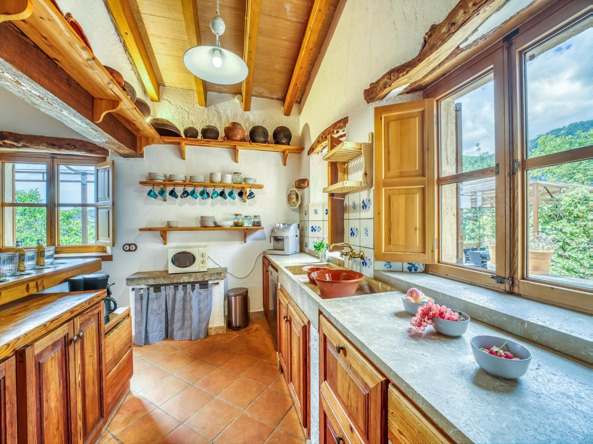 Charming For 6 Guests Villa